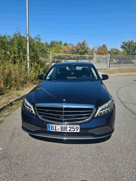 Image of Mercedes-Benz C 180