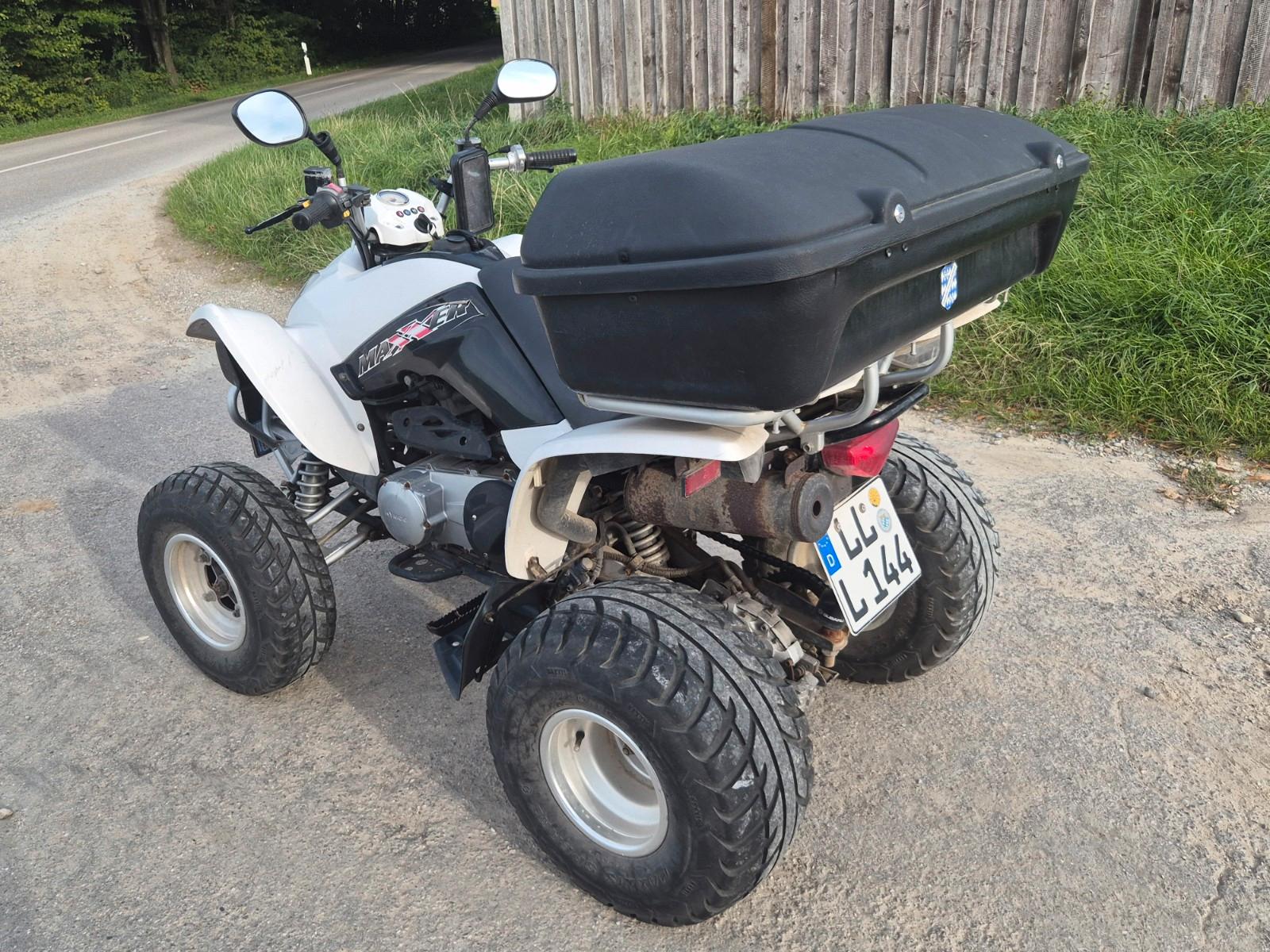Kymco  2009 — engine 249 cm³, 18 HP (13kW)