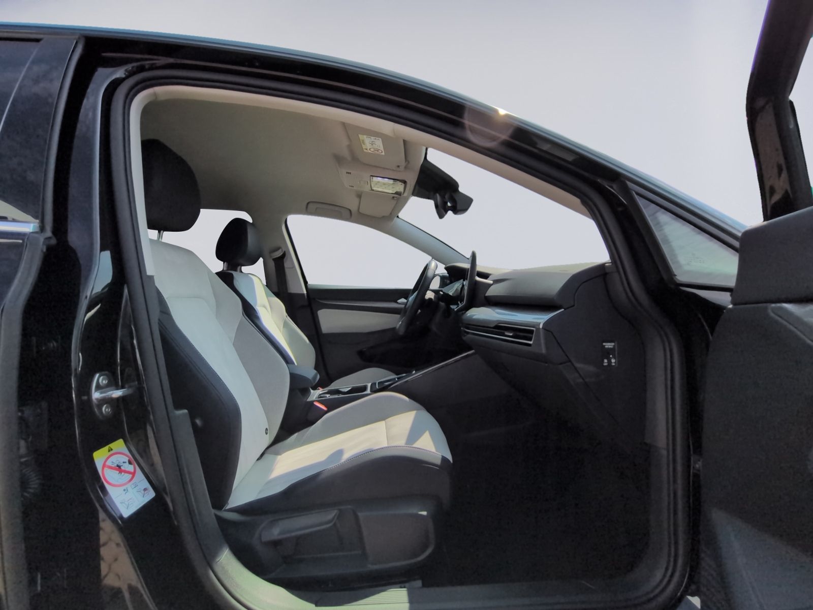Golf VIII 2.0TSI DSG 4 Motion Style STHZ+AHK+NAV