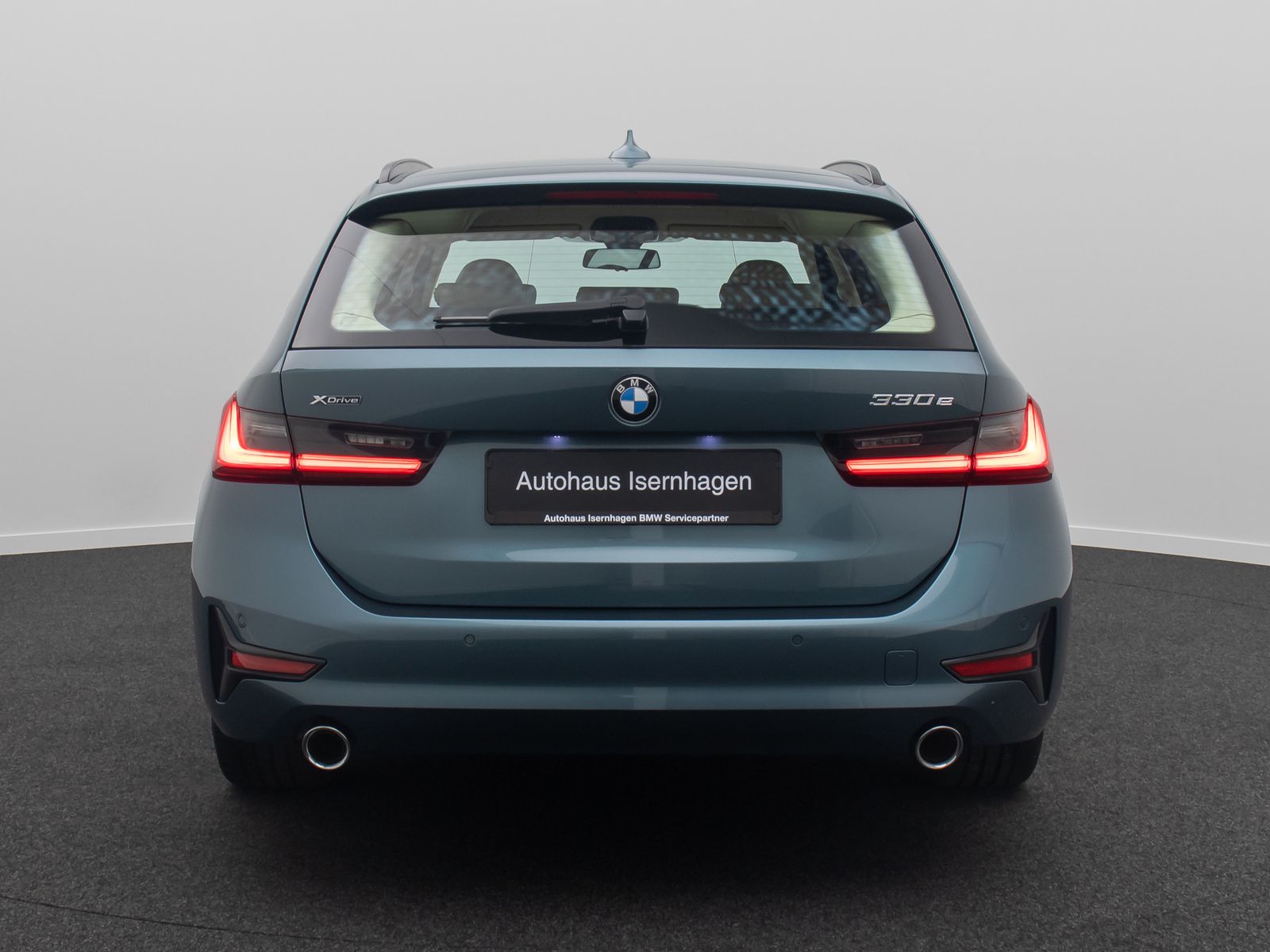 Fahrzeugabbildung BMW 330e xD Alarm HUD H/K DAB Memory Leder Sport