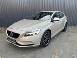 Volvo V40 T2 Momentum - Volvo V40 aus 2017