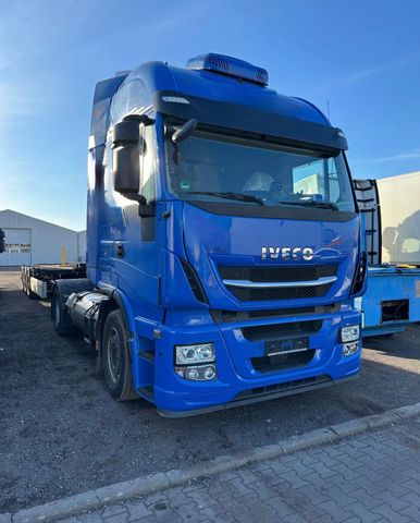 Iveco Stralis  AS 440  460 PS  Kopfdichtungschaden