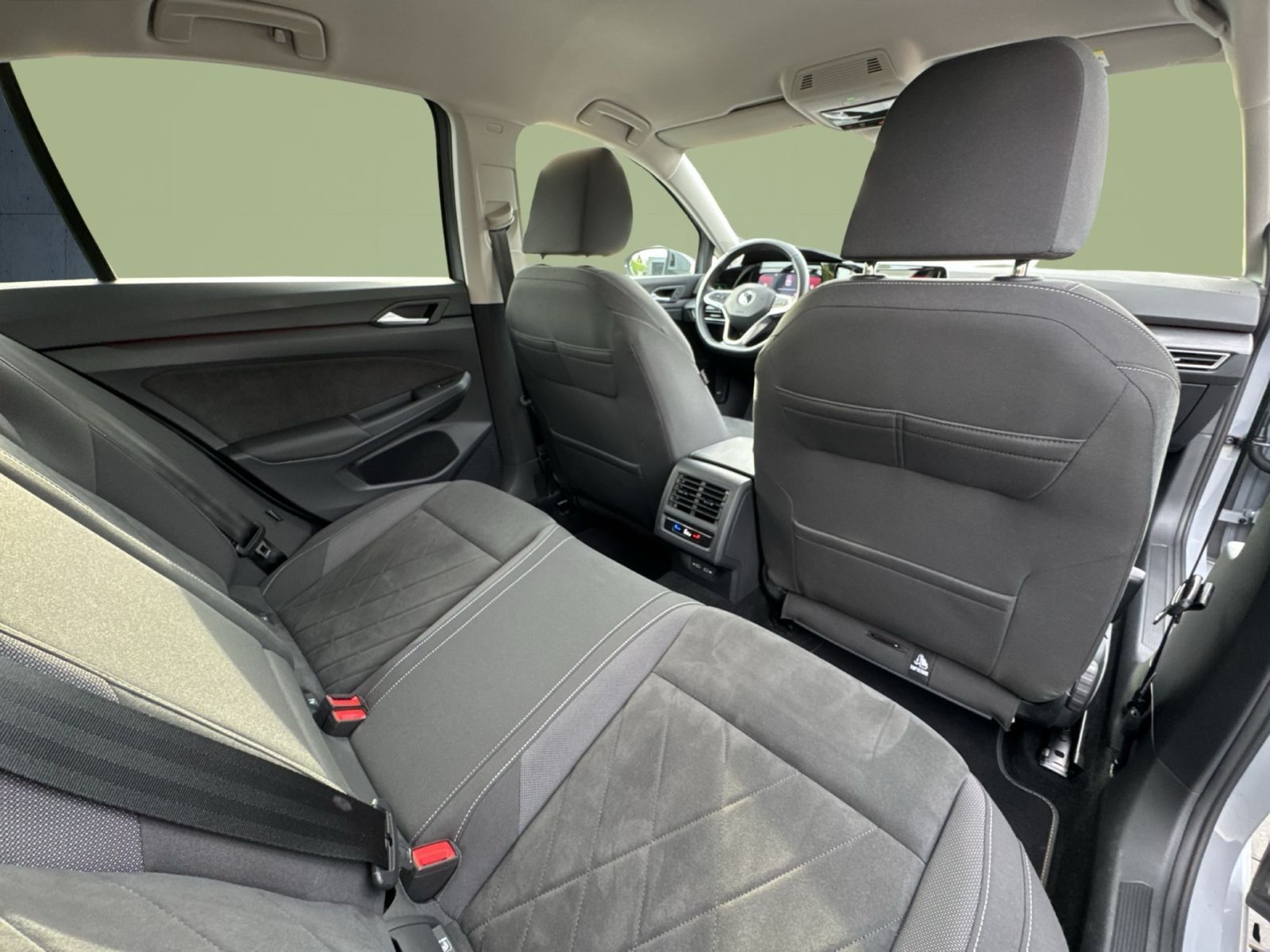 Volkswagen Golf - Bild 18