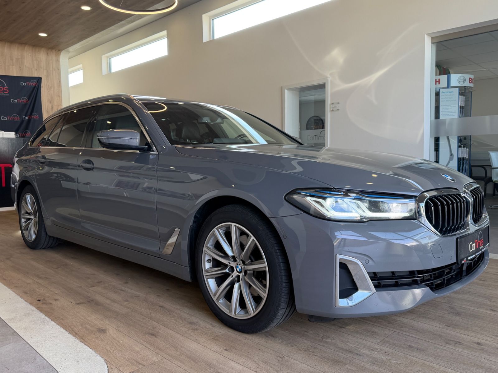 BMW 520 5 Touring 520 d Luxury Line imagem 2