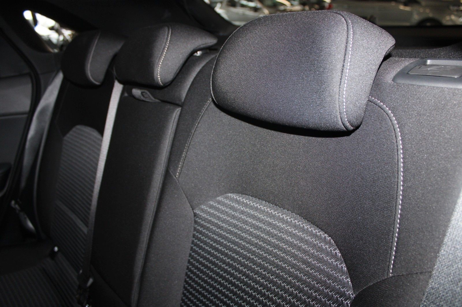 Fahrzeugabbildung Kia cee'd / Ceed Spirit Aut. LED NAVI ACC BLIS uvm.