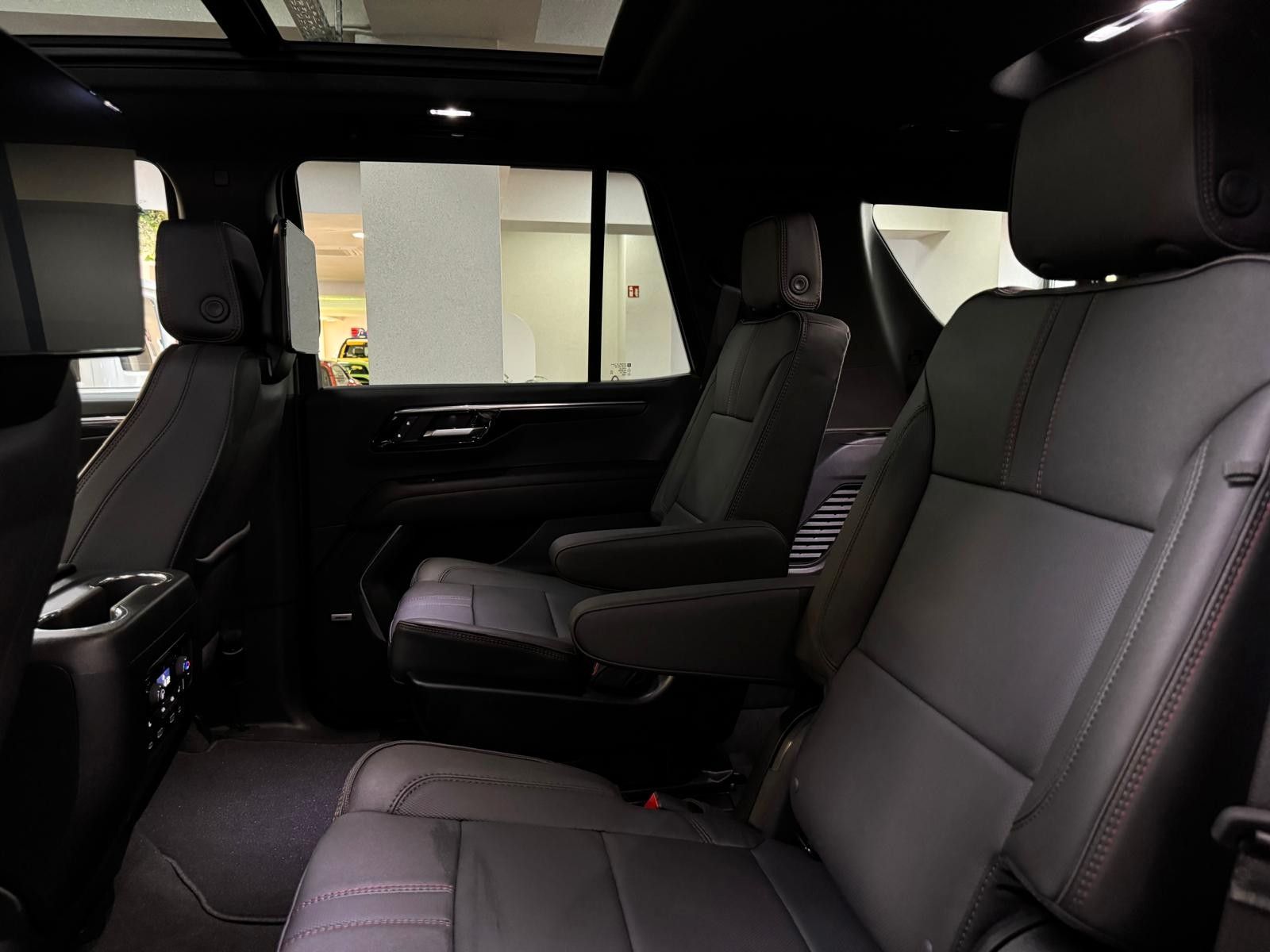 Fahrzeugabbildung Chevrolet 2026 TAHOE 6.2 ECOTEC RST 4x4-24"-ENTERTAINMENT