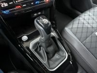 VW T-Roc 1.5 TSI DSG R-Line SHZ NAV AHK KAM 5JGAR bei Autohaus Landmann & Maier OHG