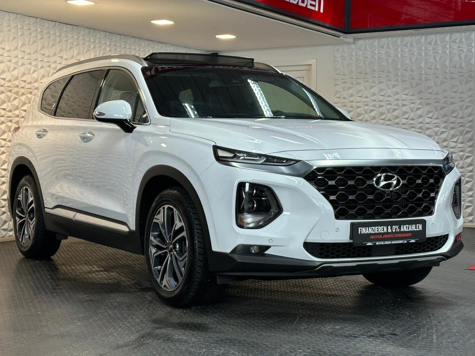 HYUNDAI SANTA FE 2.2CRDi PREMIUM SEVEN 4WD* LED#4xSHZ#LH - Image 2