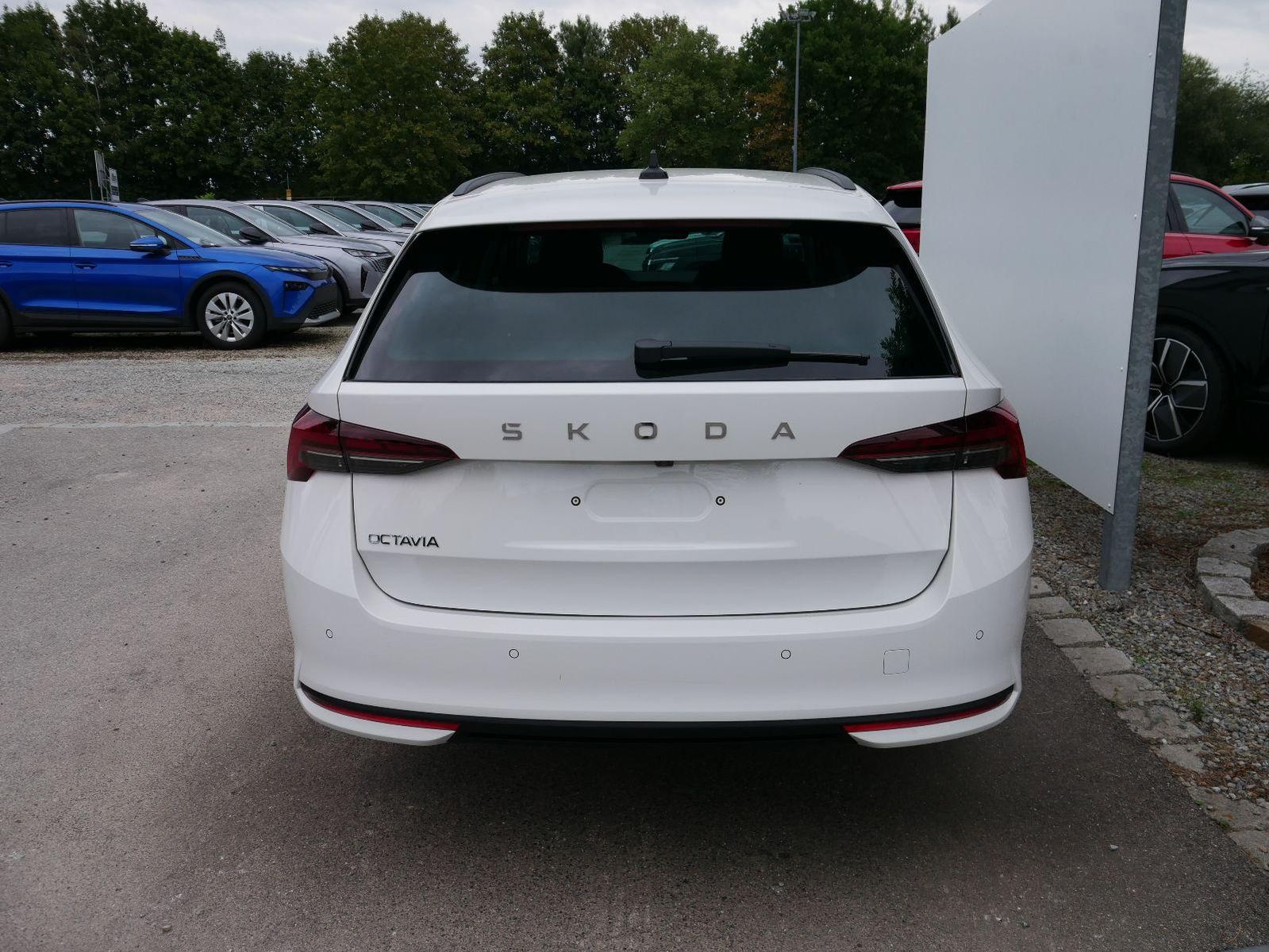 Skoda Octavia Combi 1.5 TSI Selection*ACC*NAVI-ÜBER-SM imagem 3