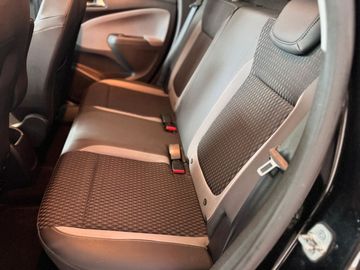 Opel Crossland (X) - 11