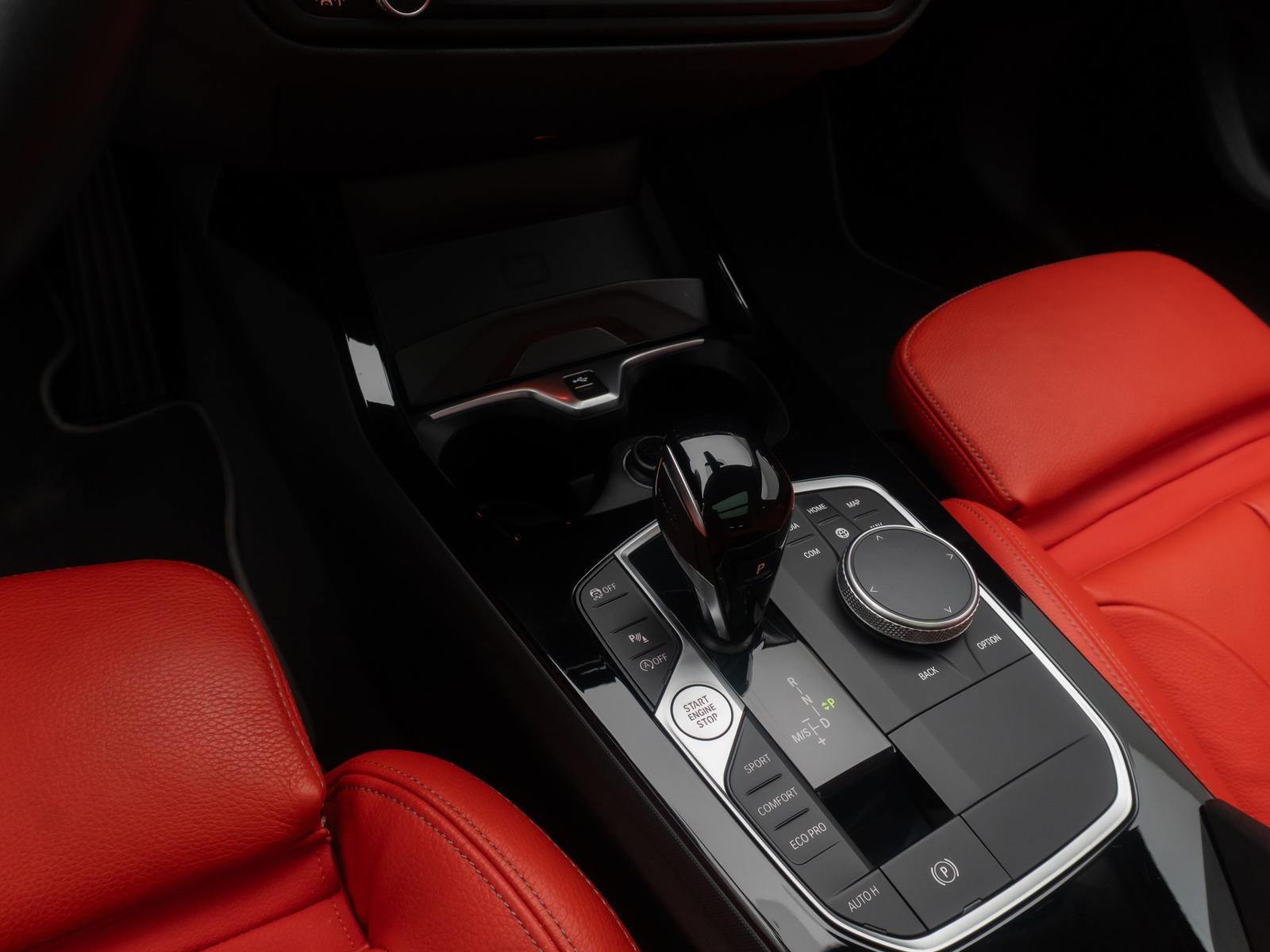 BMW 1 Series i SportLine H/K HUD DAB Kamera Panorama Leder, миниатюра 22
