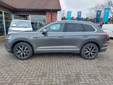 Volkswagen Touareg 3,0V6 TSI Atmosphere AHK*NAVI*Standhzg - Volkswagen Touareg mit Benzin-Antrieb: Geländewagen, 3.6