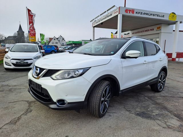 Nissan Qashqai 360° 4x4 *Kam*PDC*Navi*SHZ*Spur*Totwinke