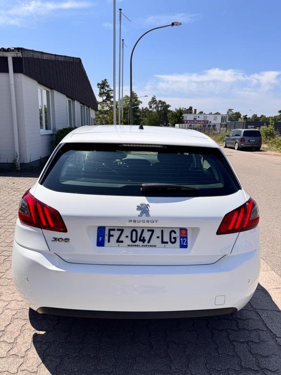 Peugeot 308