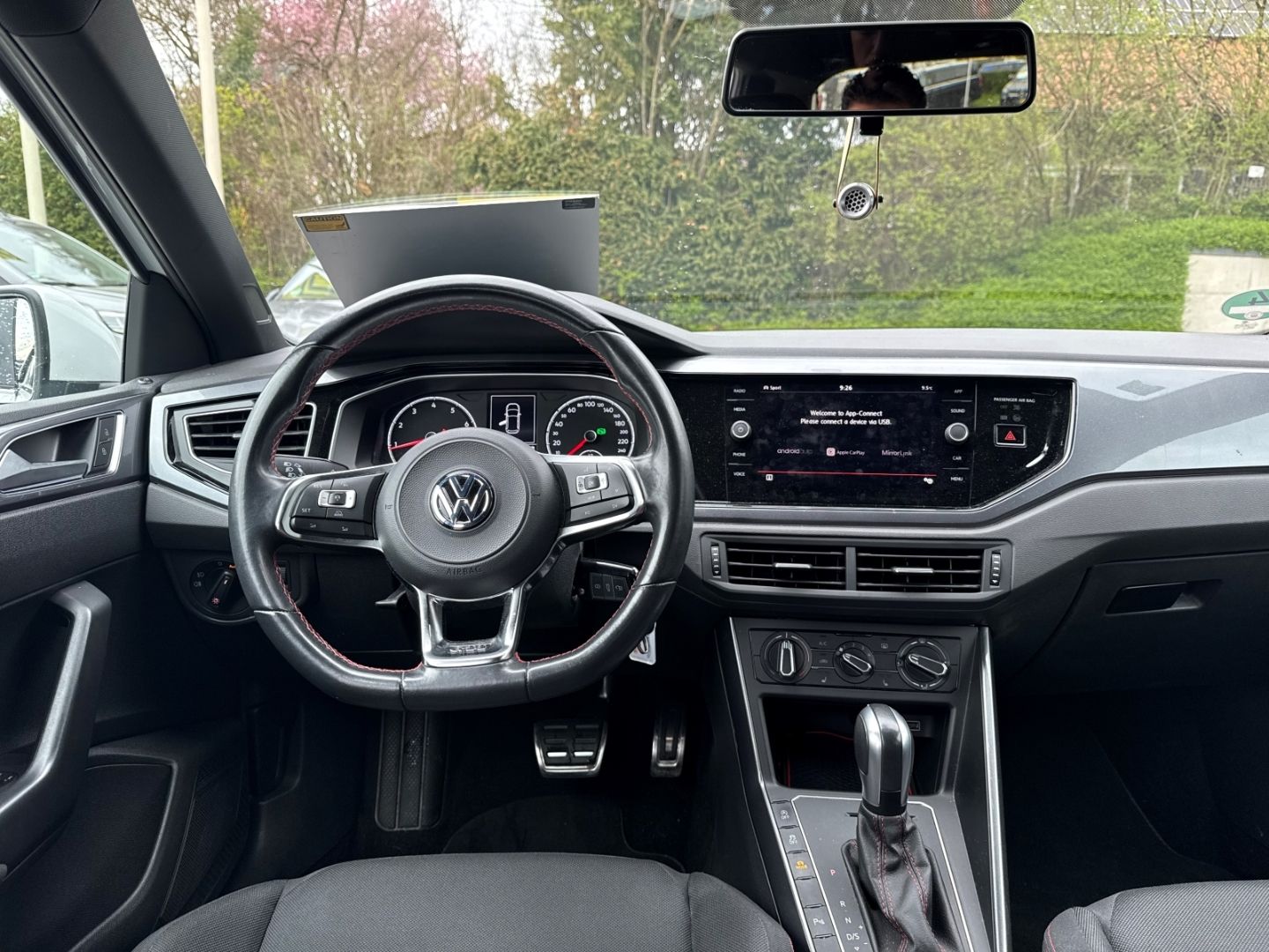 Fahrzeugabbildung Volkswagen Polo VI GTI Dyn. Kurvenlicht Sperrdiff. ACC Fahr