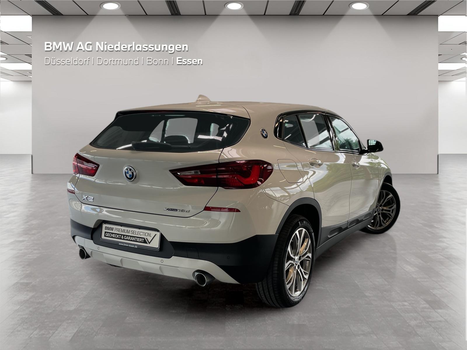 BMW X2 xDrive18d Navi AHK Parkassist Sportsitze LED