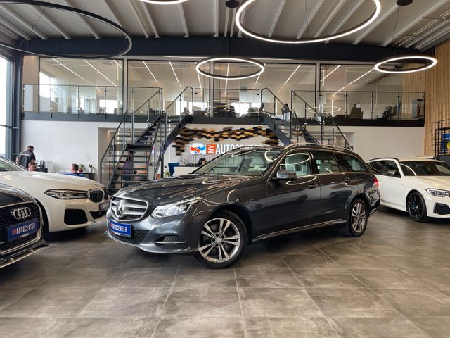 Mercedes-Benz E 350 BlueTec 4Matic Aut*ACC*AHK*NAVI*LEDER*PANO