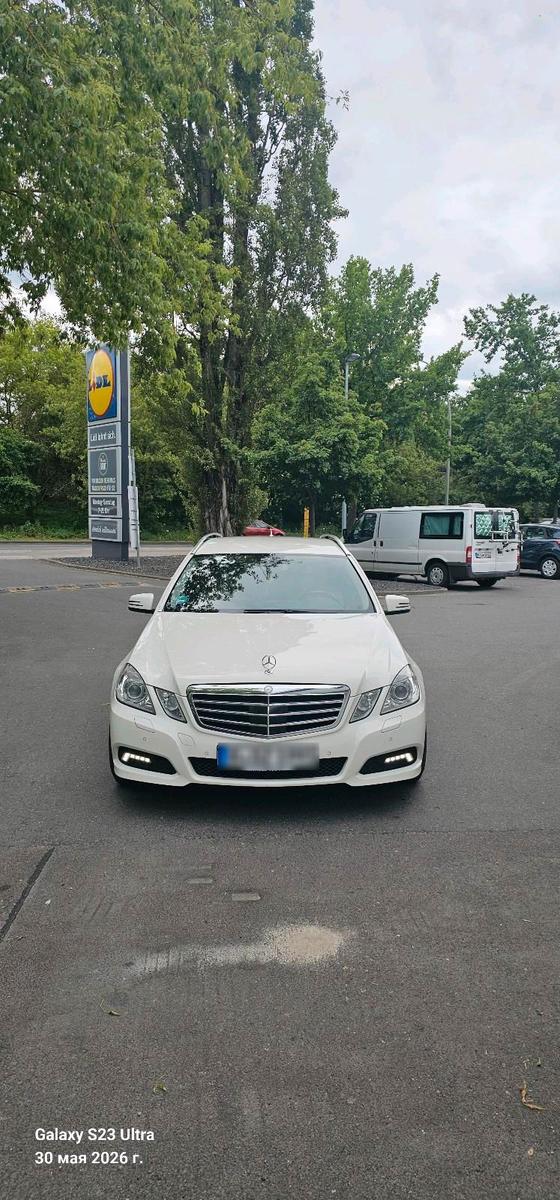 Mercedes-Benz E 200
