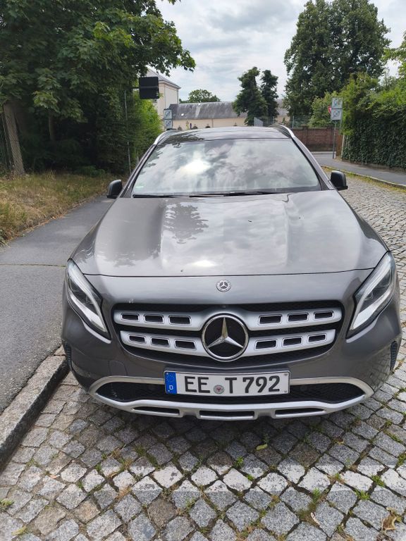 Image of Mercedes-Benz GLA 200