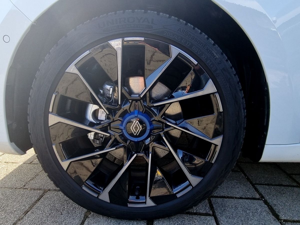 Fahrzeugabbildung Renault Clio Esprit Alpine E-Tech Full Hybrid 145