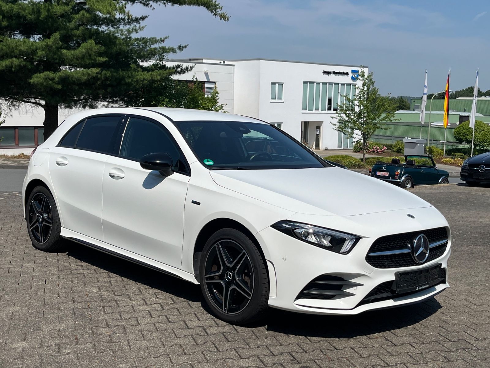 MERCEDES-BENZ A 250e AMG Edition LED Night Ambiente