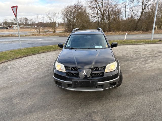 Mitsubishi Outlander 2.4 Sport