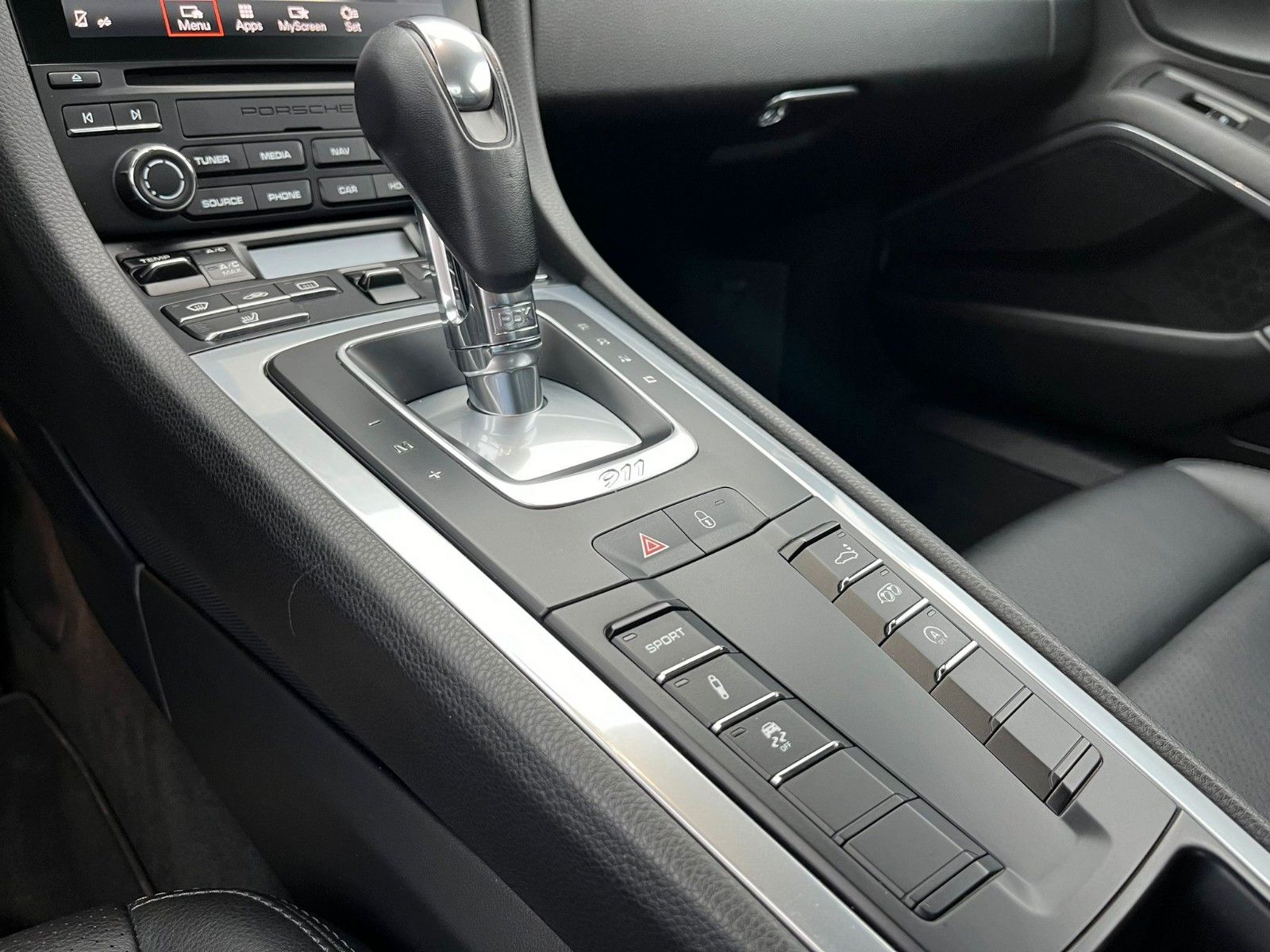 Fahrzeugabbildung Porsche 911 (991.2) Carrera 3.0 Coupe*RS-Spyder 20"*PDC*