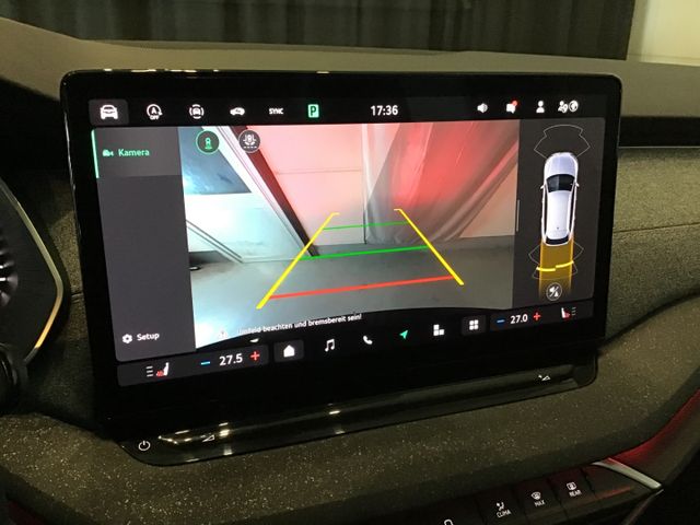 Fahrzeugabbildung Skoda Octavia Selection 2.0 TDI Combi DSG/Navi/ACC/RFK