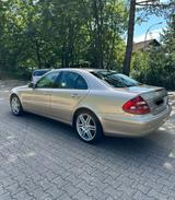Mercedes-Benz Mercedes E-Klasse 220CDI W211 / Automatik ... - Mercedes-Benz E 220: Cdi W211