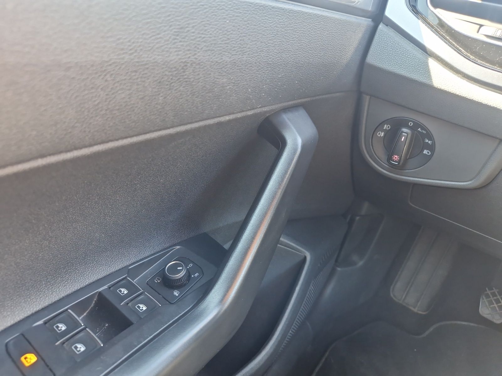 Fahrzeugabbildung Volkswagen Polo Highline TSI, LED ACC SHZ NAVI PDC