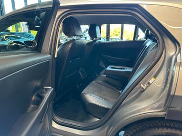 MYAUTOCENTER – Gebraucht- und Jahreswagen mit Werkstattservice in Pfaffenhofen Volkswagen T-Roc Style *1.HAND*19%MWST*ALCANTARA*CARPLAY*