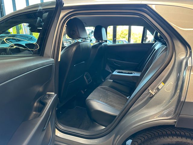 MYAUTOCENTER – Gebraucht- und Jahreswagen mit Werkstattservice in Pfaffenhofen Volkswagen T-Roc Style *1.HAND*19%MWST*ALCANTARA*CARPLAY*