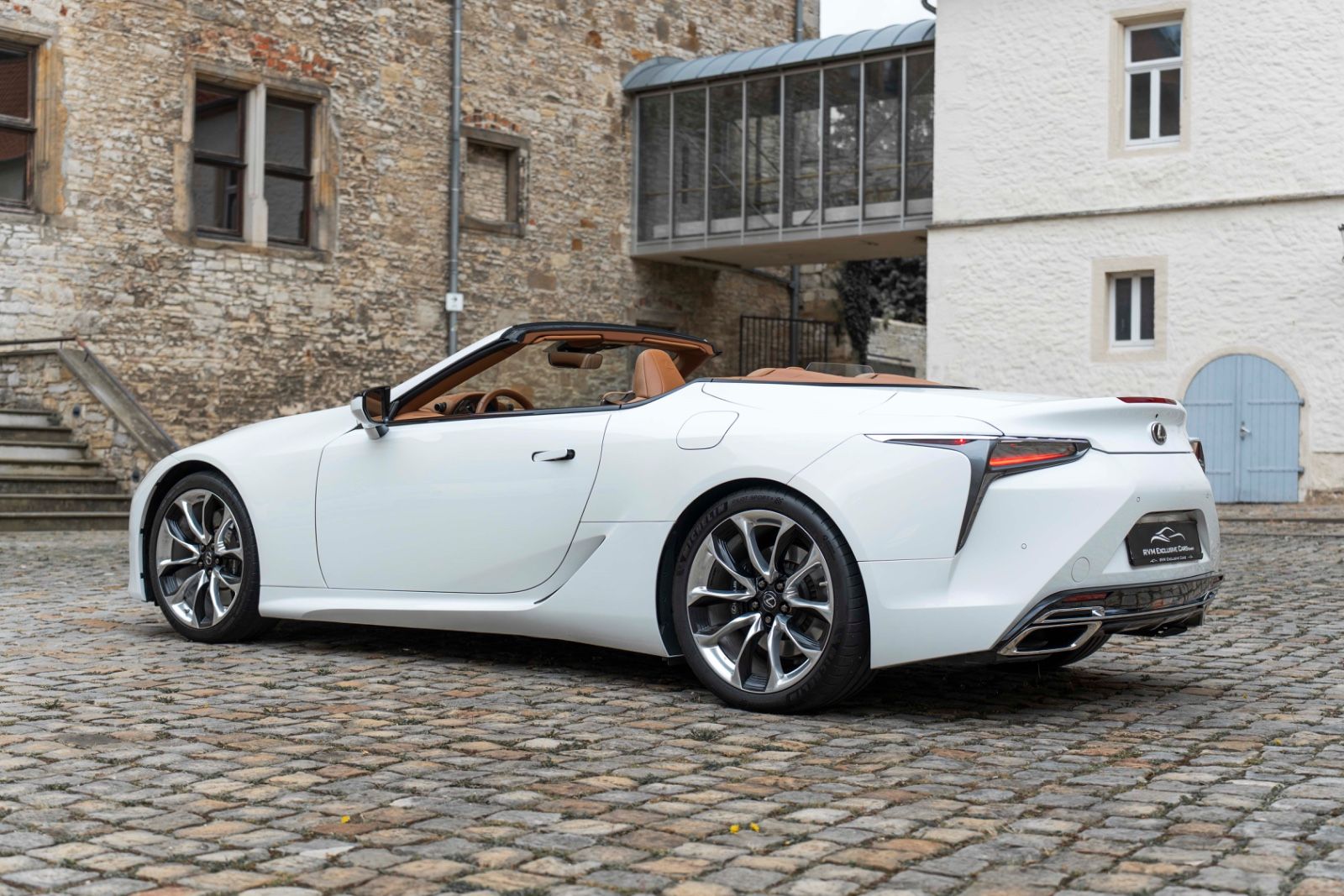 Fahrzeugabbildung Lexus LC 500 Cabrio HUD LED ACC ML TOTW KAM PCS RCTA