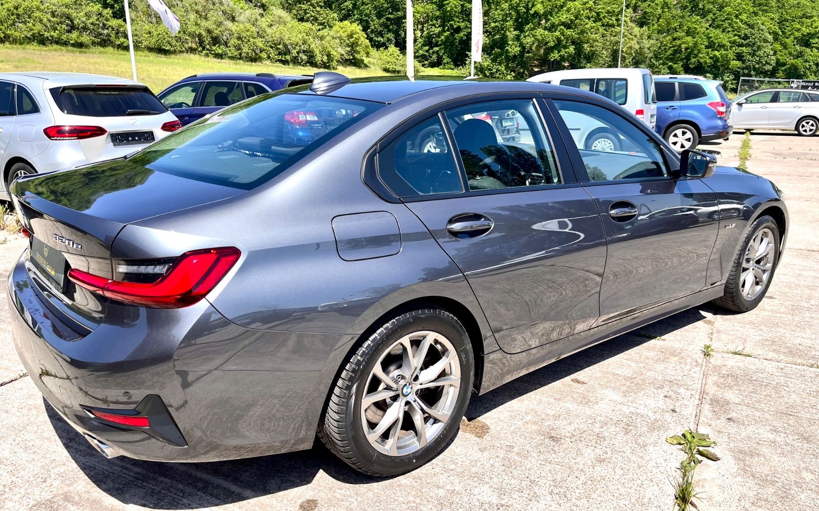 BMW 320e Hybrid Navi LED DAB AHK 3 Zonen Klima foto 5