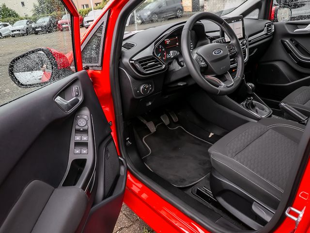 Ford Fiesta Titanium Abstandstempomat LED Sitzheizung