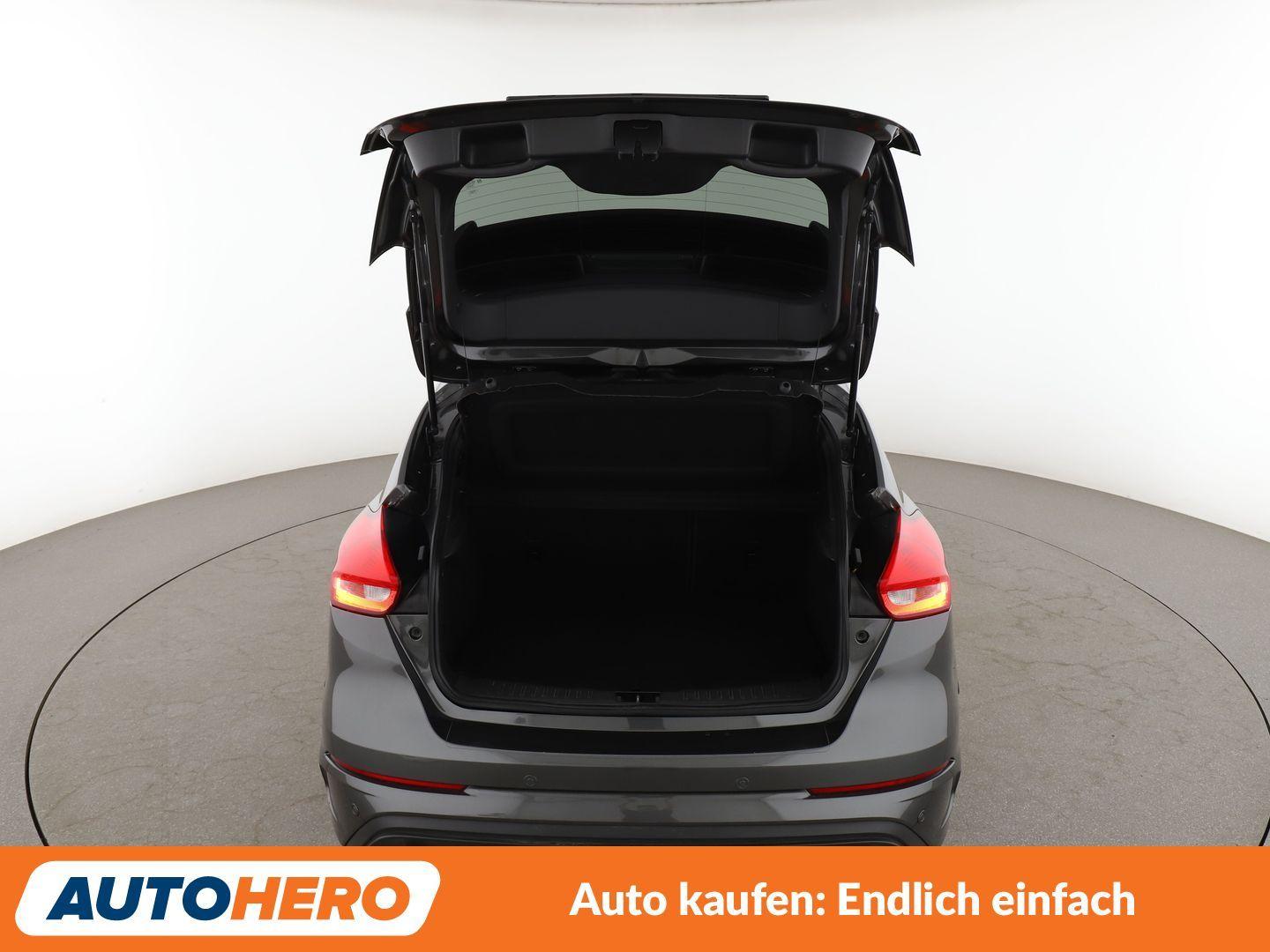 Ford Focus 2.3 EcoBoost RS *NAVI*BI-XENON*TEMPO*SONY
