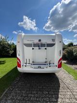 Hobby 490 KMF mit E&P Nivelliersystem  - Hobby Etagenbett Wohnwagen