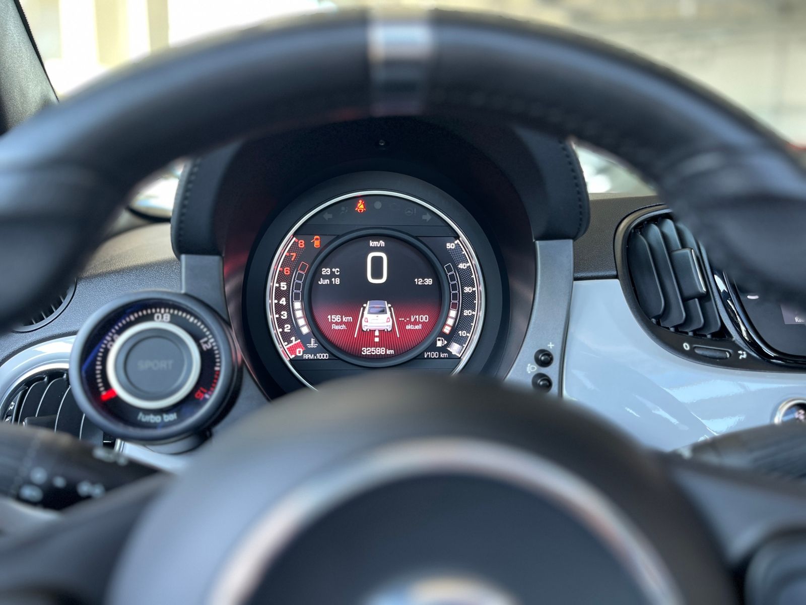 Fahrzeugabbildung Abarth 595C  1.4 T-Jet NAVI ALU