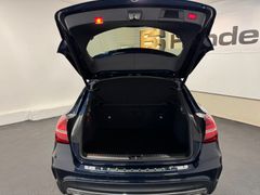 MERCEDES-BENZ GLA 250 4M*AMG LINE*PANO*LED*NAVI*KAMERA*19 ZOLL MERCEDES-BENZ GLA 250 4M*AMG LINE*PANO*LED*NAVI*KAMERA*19 ZOLL