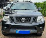 Nissan Navara - Nissan Navara mit Diesel-Antrieb: Allradantrieb