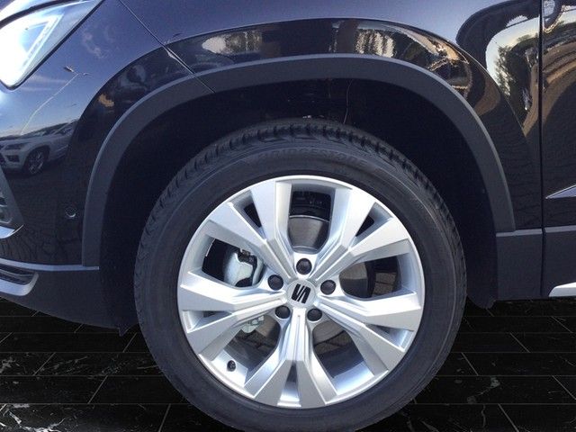 Fahrzeugabbildung SEAT Ateca TSI Xperience DSG LED AHK Navi AID ACC RFK