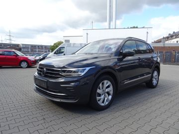 Volkswagen Tiguan - 2