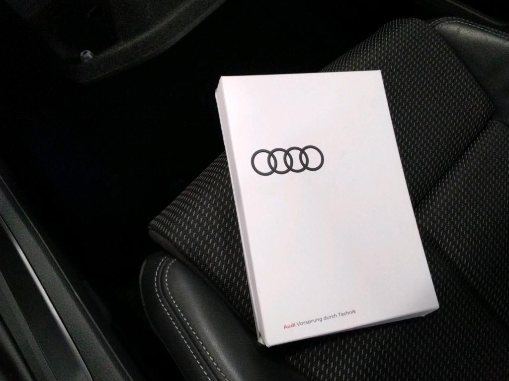 Audi Q3 S line quattro 2.0 40 TFSI AHK*Pano*PDC*RFK