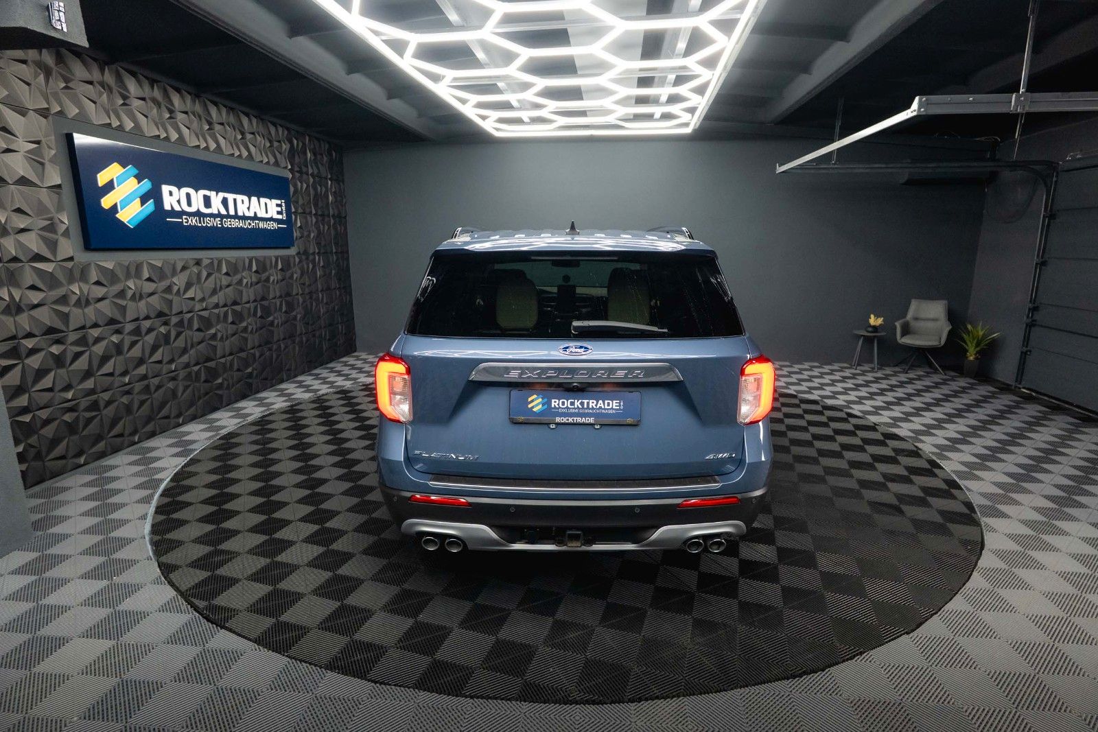 Fahrzeugabbildung Ford Explorer PLATINUM 3.0 V6 TwinTurbo 4x4 *360*ACC*