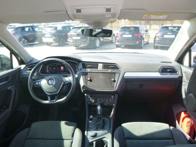 Fahrzeugabbildung Volkswagen Tiguan 2,0 TDI 4Motion >AUT/KAM/NAV/SHZ/ACC<
