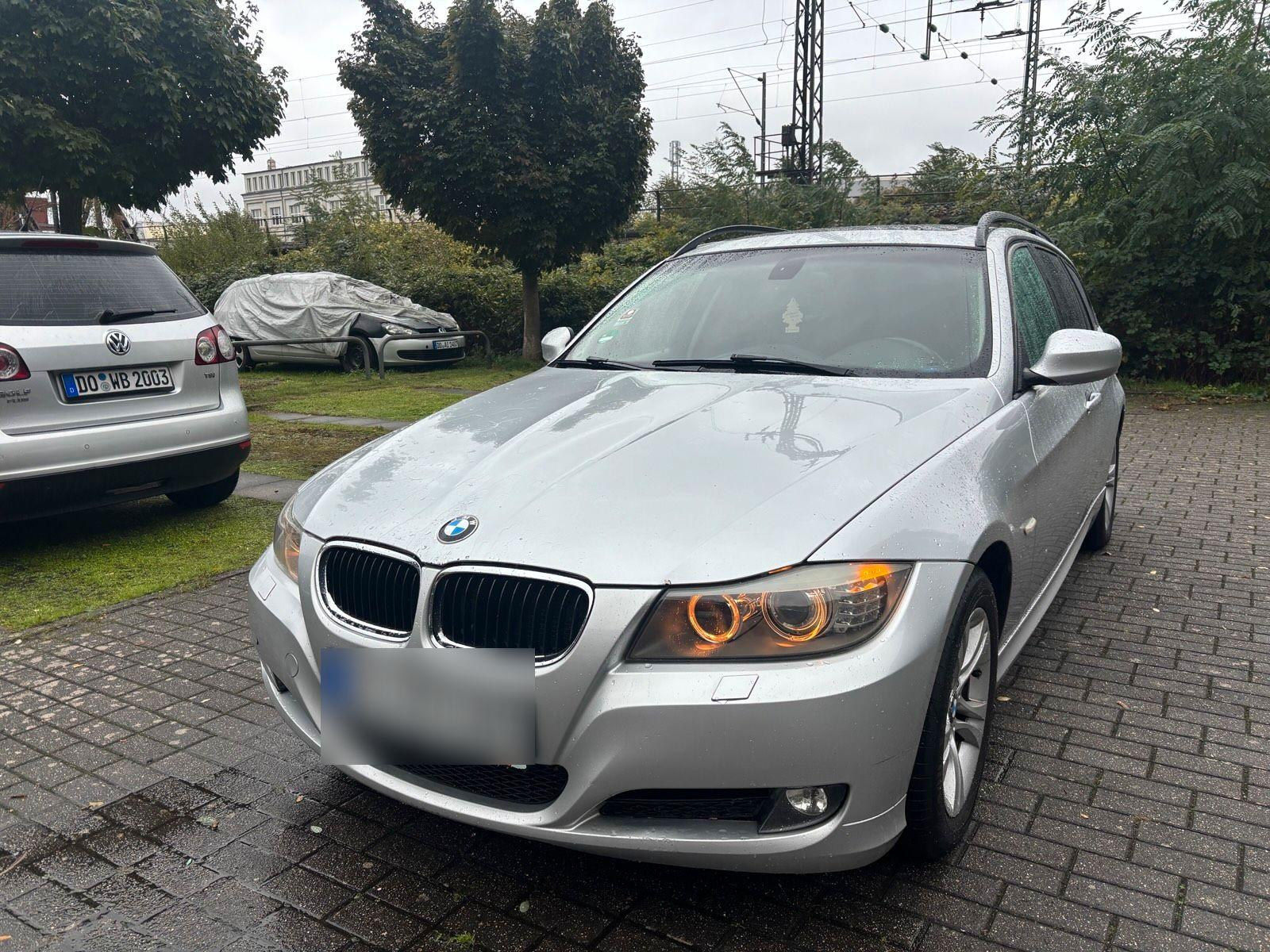 BMW 320, 2009