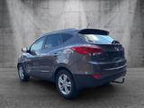 Hyundai ix35 2.0 CRDi 4WD/nur 104Tkm/ Sitzh/AHK/TOP!!! - Hyundai: Ix10