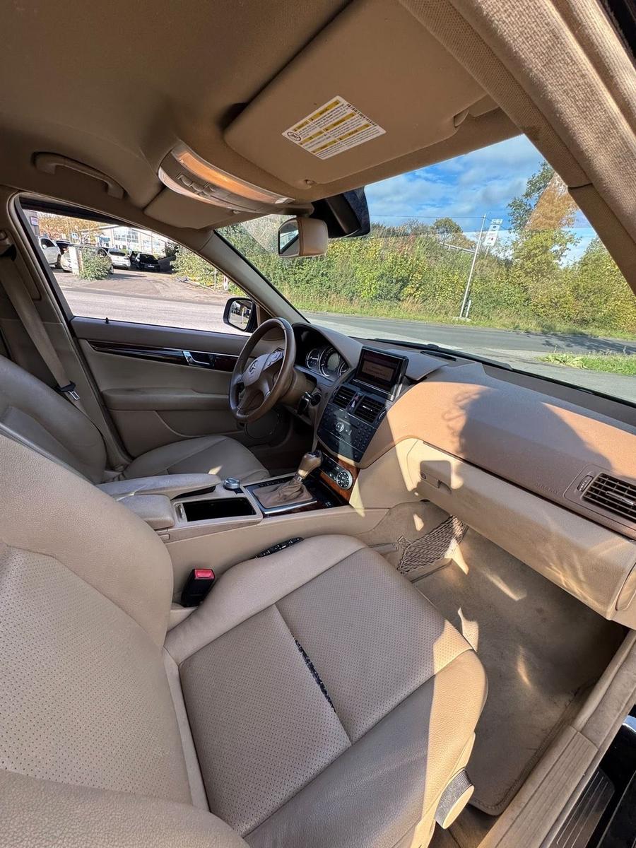 Mercedes-Benz C320 2008 — photo 6