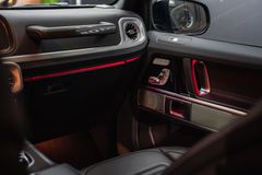MERCEDES-BENZ G 400 d*AHK*360*BURM*LED*LEDER*MB100* MERCEDES-BENZ G 400 d*AHK*360*BURM*LED*LEDER*MB100*