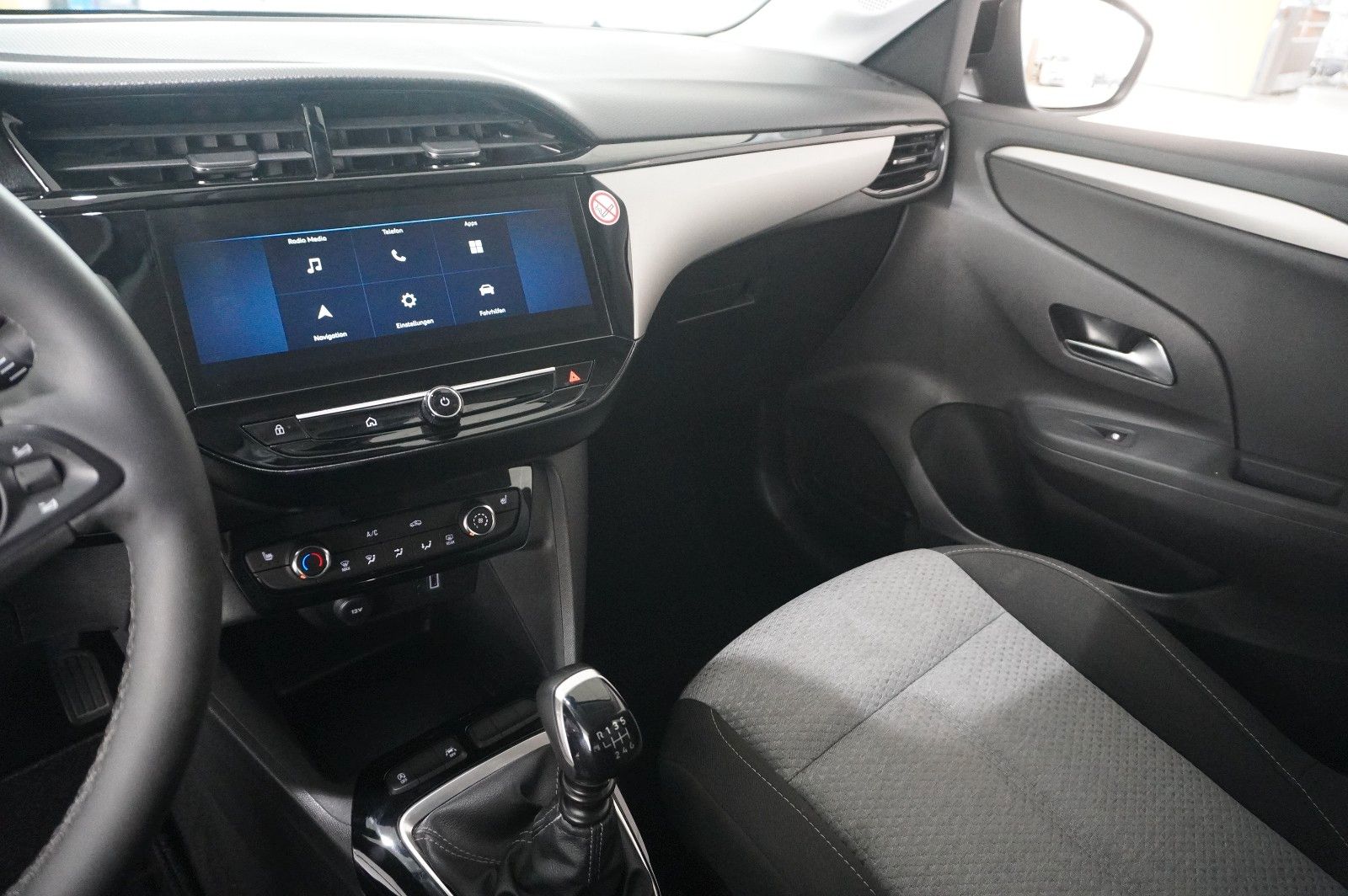 Fahrzeugabbildung Opel Corsa F 1.2 FACELIFT NAVI/LED/KAMERA/VIRT./DAB+